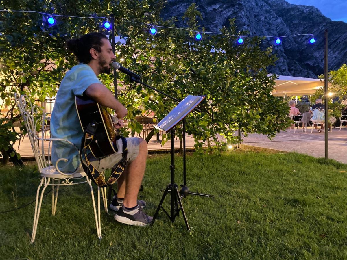 Albergo Bellavista Limone sul Garda Kültér fotó