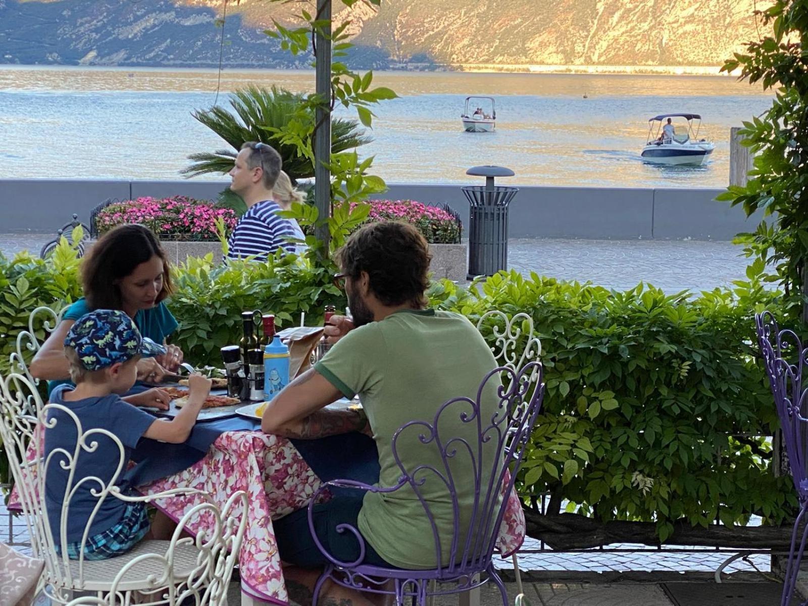 Albergo Bellavista Limone sul Garda Kültér fotó