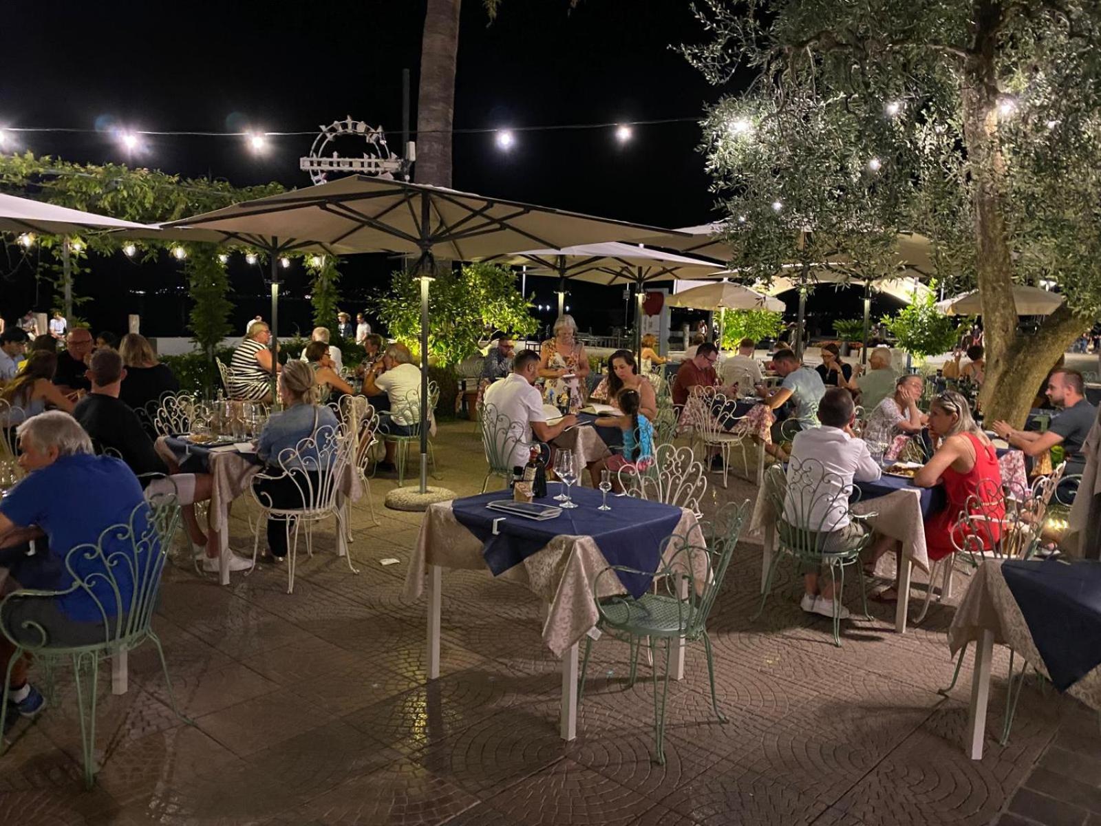 Albergo Bellavista Limone sul Garda Kültér fotó